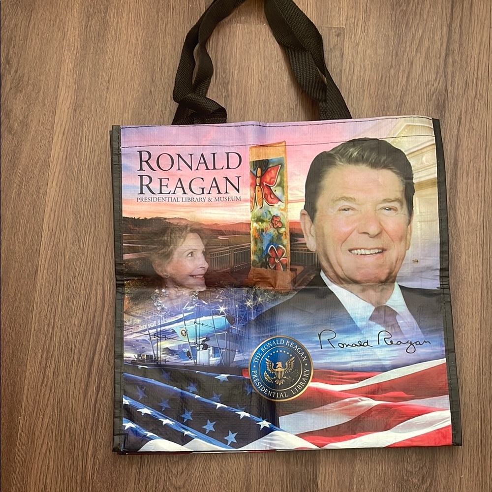 Ronald  Reagan Presidential Library & Museum Tote Bag NWOT